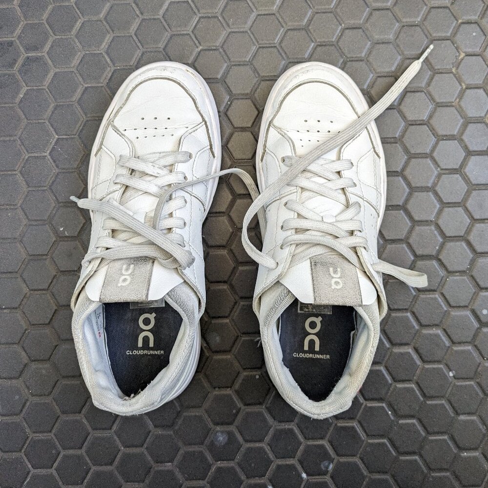 Women's On Running The Roger Clubhouse sneakers